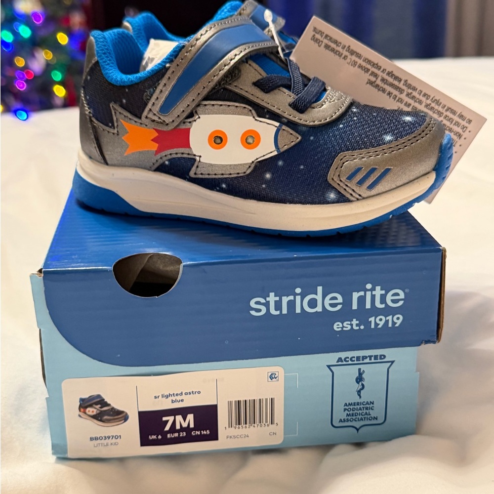 Stride Rite Astro Space Blue Sneakers - Light Up! 🚀🚀✨ SOLD OUT ONLINE